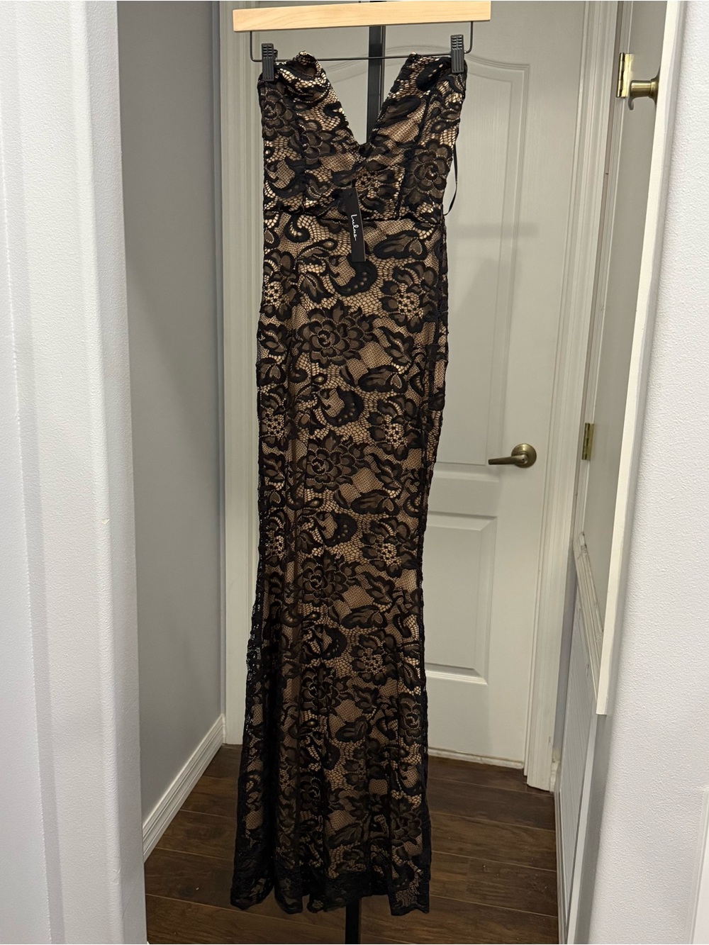NWT Lulus Sexy Sophistication Black Lace Strapless Trumpet Maxi Dress Small - Picture 2 of 8